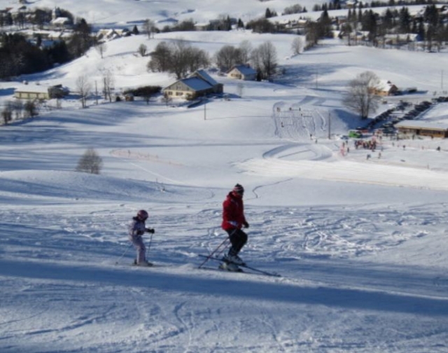 Escuela de esquí en el Alto Jura 